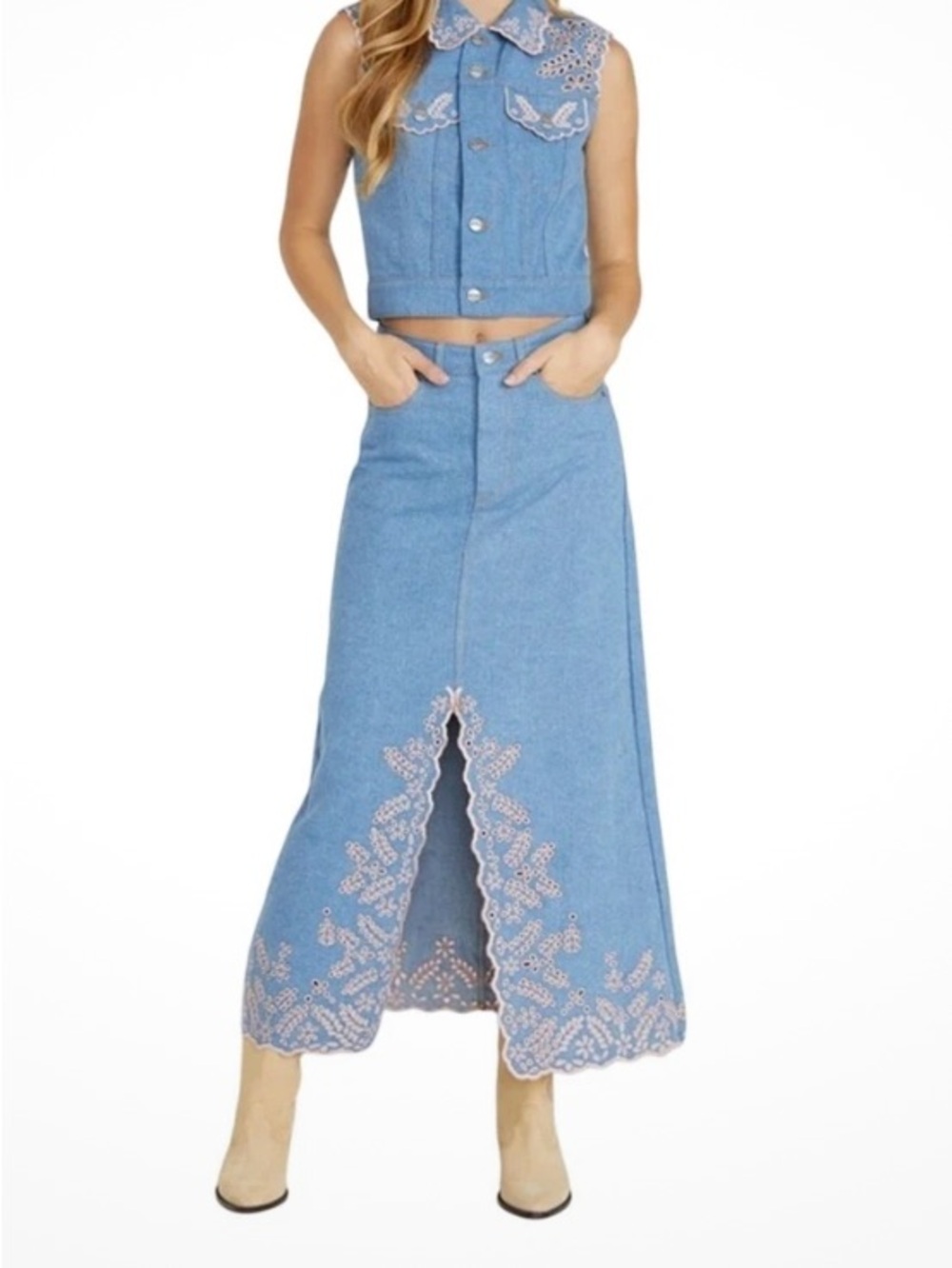 NWT DRIFTWOOD Light Blue Denim Maxi Skirt with Pink Eyelet Embroidery Size 29